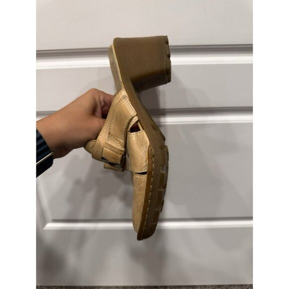 DR MARTENS Women's Vintage Cream Chunky Heel Slip On Sandals (11701) Sz 6 - Picture 5 of 8